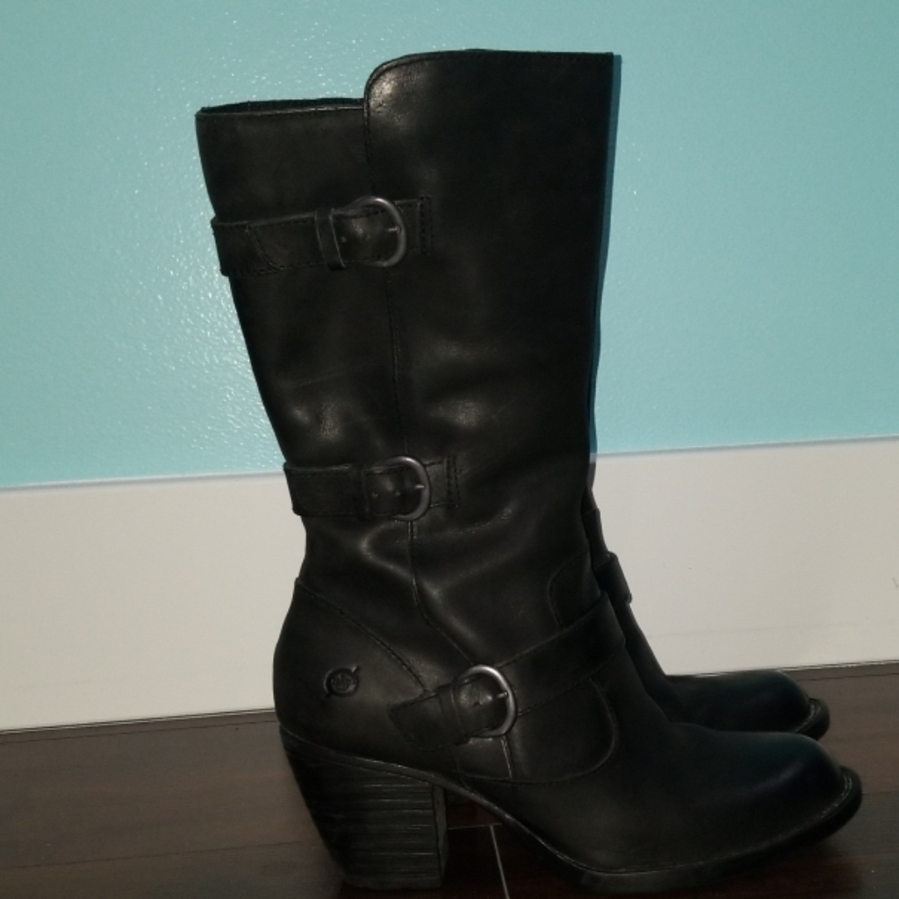 Boots - Picture 3 of 4